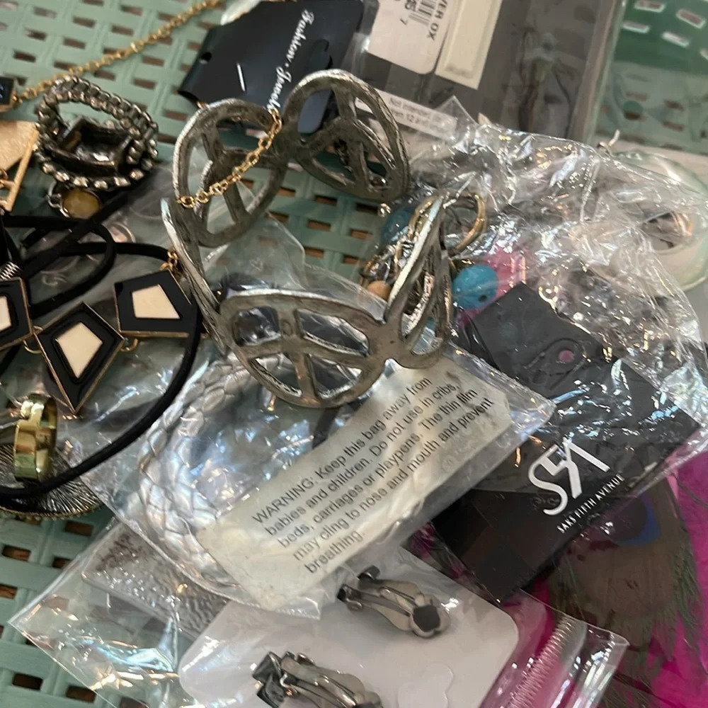 2.11 lbs fashion jewelry scrap crafts project earrings necklace ring bracelet - Picture 13 of 16